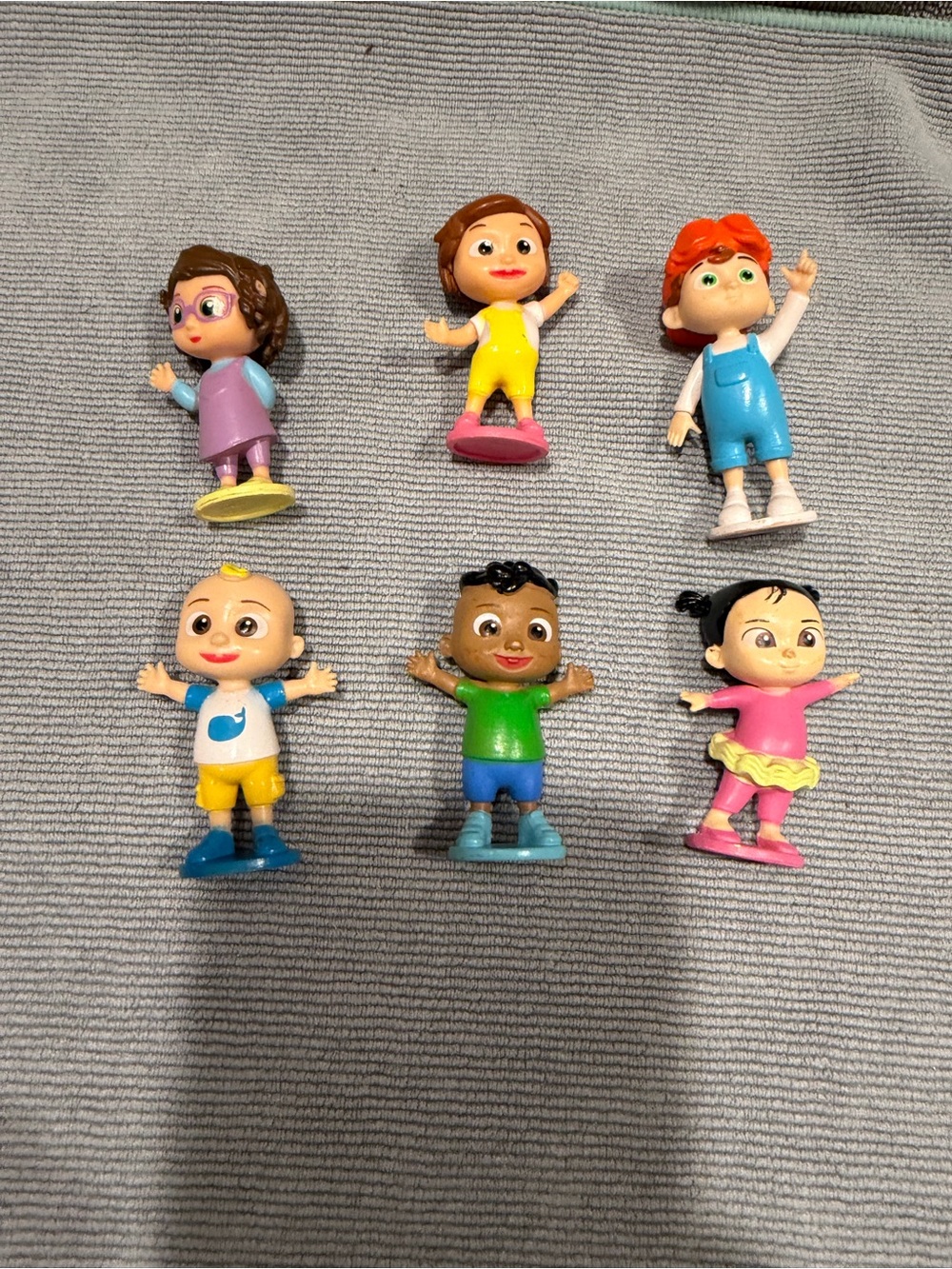 COCOMELON Collection- TOY figurines / cake toppers
